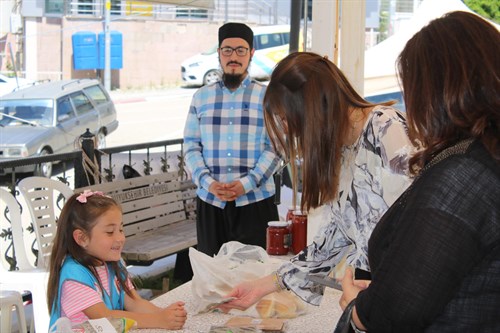 Gazze Yararına Hayır Çarşısı ve Kermes Programı.